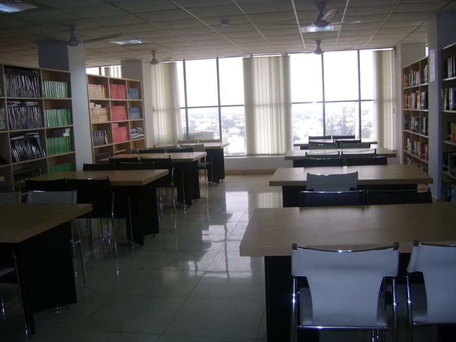 Amity Global Business School Indore Building photo 7